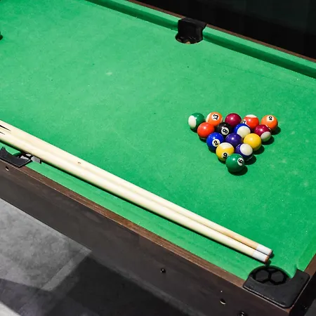 Luxury Retreat- Centre *