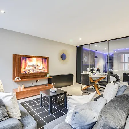 Luxury Retreat- Centre شقة