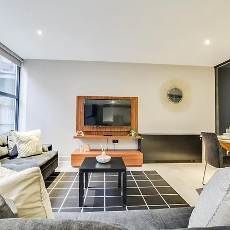 Luxury Retreat- Centre * Leeds (West Yorkshire)