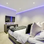Luxury Retreat- Centre Leeds (West Yorkshire)